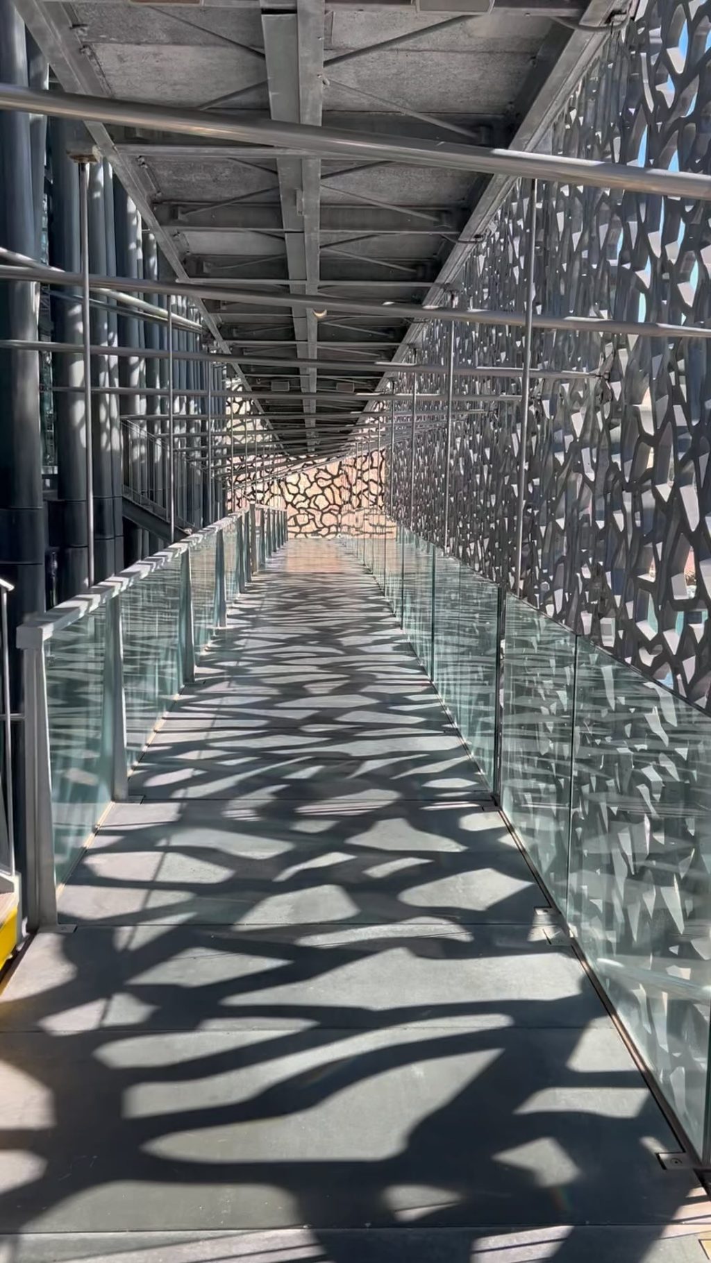 Instagram post from hunty.app. This post is in position 5.